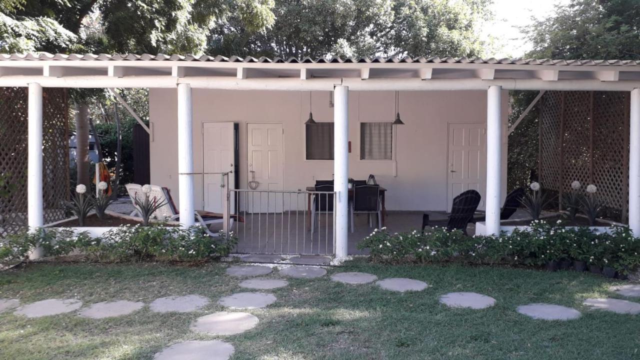 וילמסטאד Palm Trees Apartments מראה חיצוני תמונה